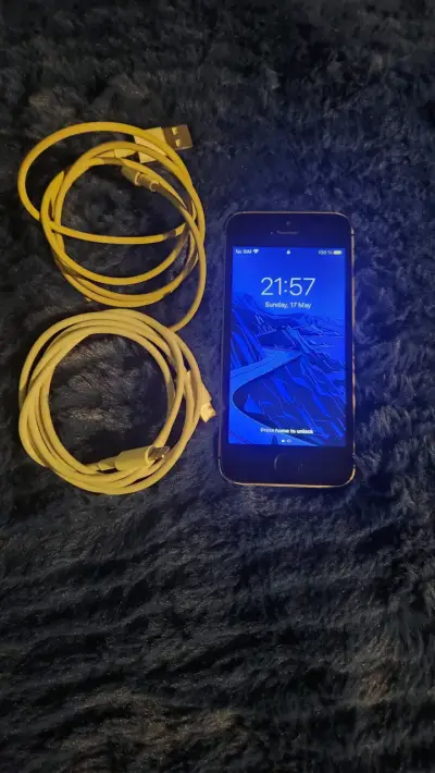 iPhone SE Primera Generación - miniatura 1