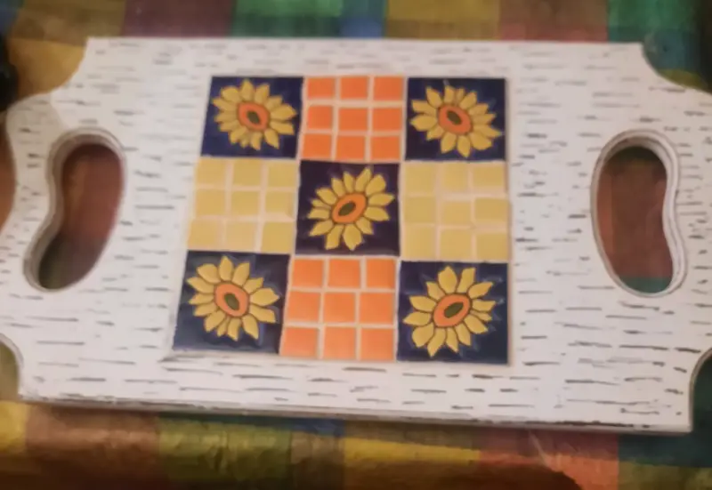 Bandeja de madera con girasoles - 4