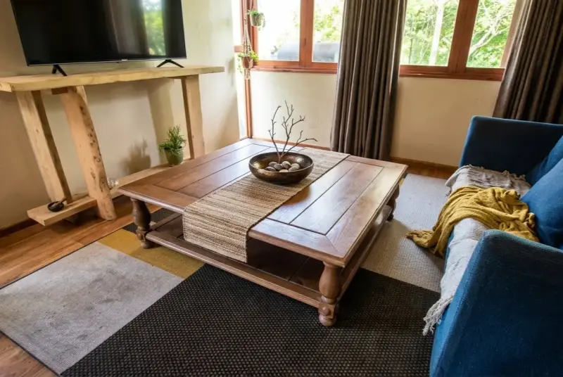 Mesa de centro de madera rústica