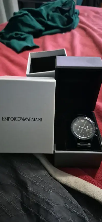 Reloj cronógrafo negro nuevo emporio - miniatura 2