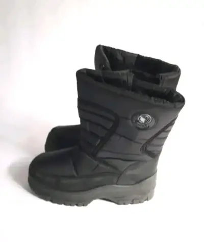 Botas negras de invierno - miniatura 1
