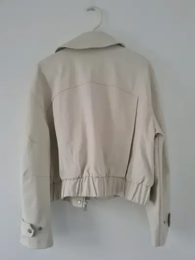 Chaqueta beige nueva con etiquetas - miniatura 2