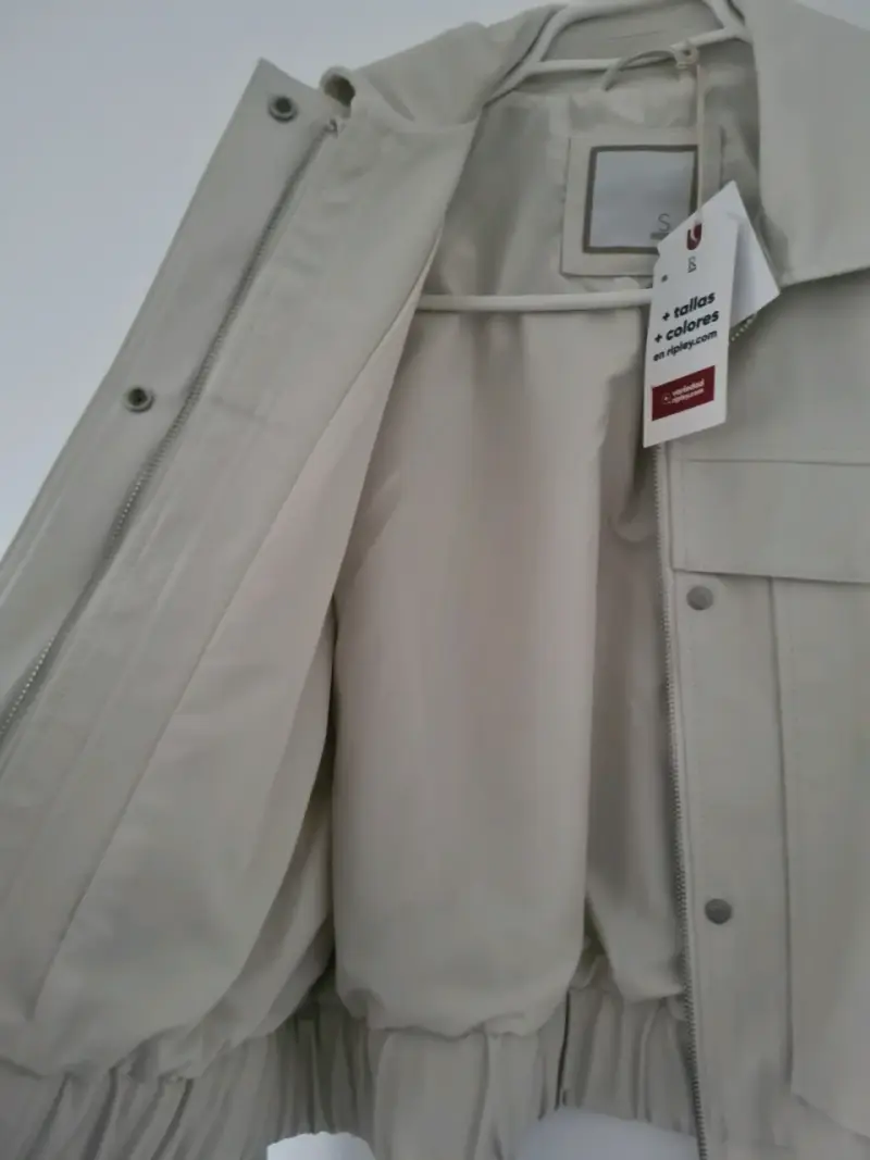 Chaqueta beige nueva con etiquetas - 4