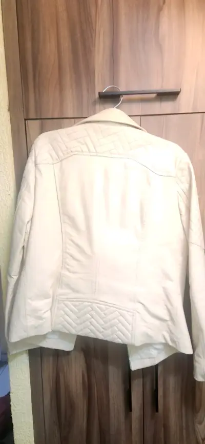 Chaqueta de cuero beige - miniatura 5