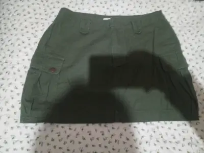 Falda cargo verde - miniatura 1
