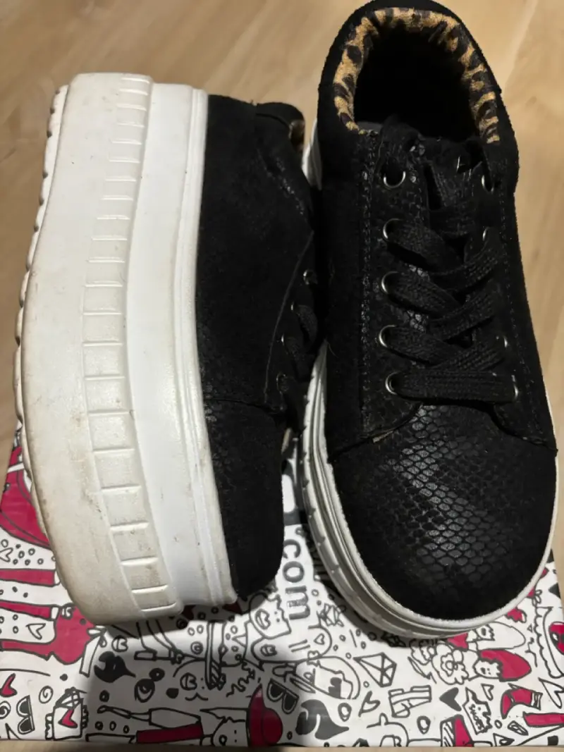 Zapatillas negras con plataforma Gotta - 2