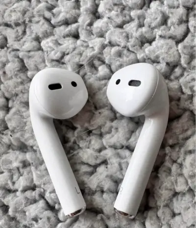 Airpods 2da gen originales - miniatura 5