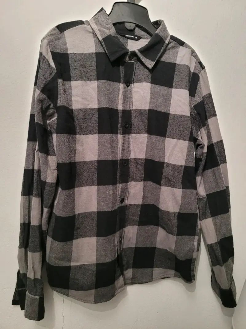 Camisa a cuadros amarilla y negra - 3