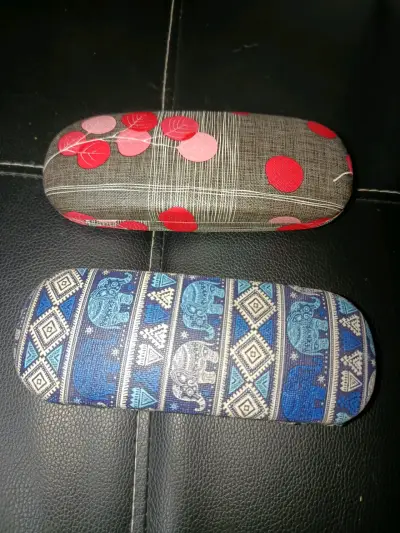 Estuches para anteojos con diseño - miniatura 1