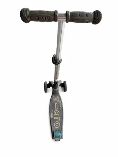Scooter Micro Maxi Deluxe Led Plegable Gris - miniatura 1