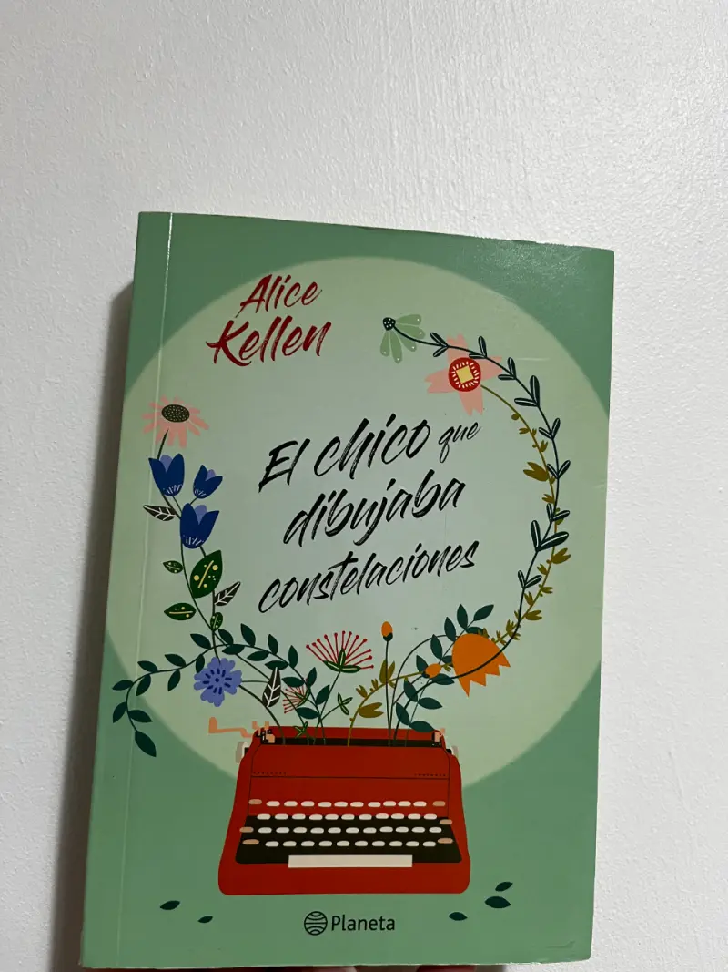 Libro 'El chico que dibujaba constelaciones'