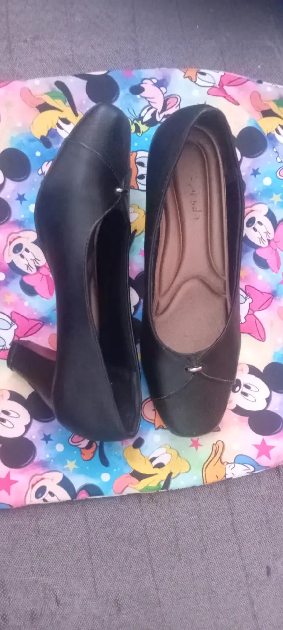 Zapatos de tacón negros elegantes - 1