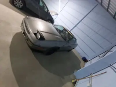 Auto deportivo clásico gris - miniatura 2