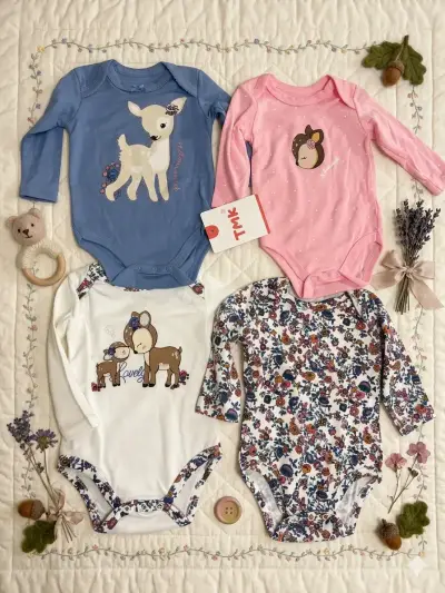 Set de bodys para bebé con estampados - miniatura 1