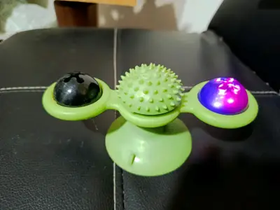 Juguete interactivo para mascotas - miniatura 2