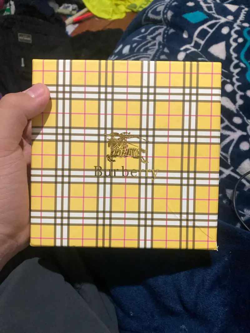 Cinturón Burberry con hebilla dorada - 2