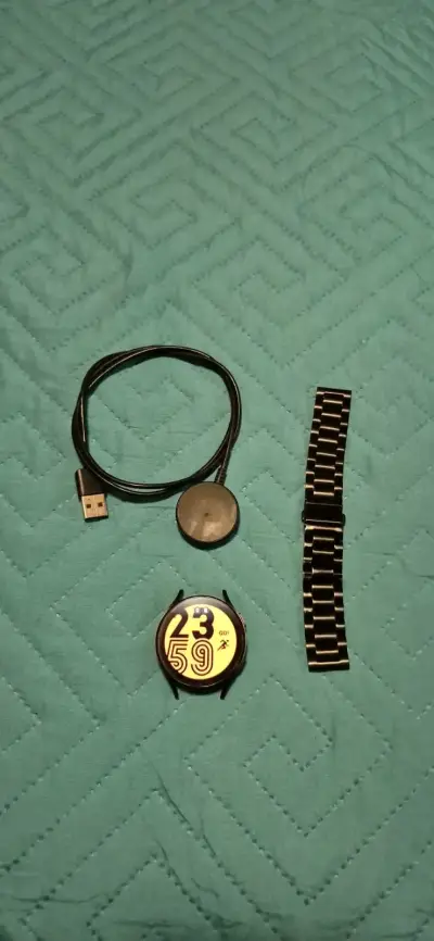Smartwatch 4 negro con correa - miniatura 1