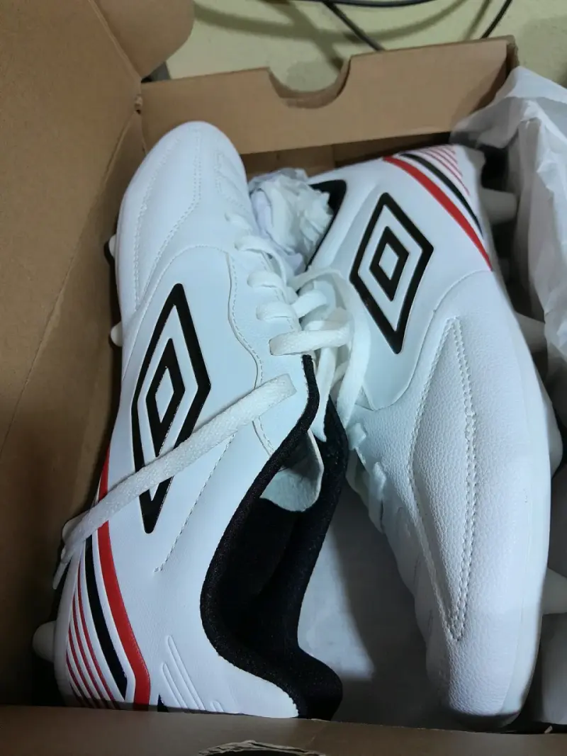 Zapatos de fútbol blancos Umbro 42 - 1