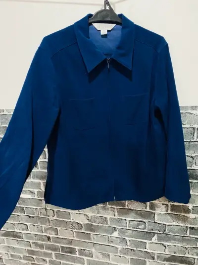 Chaqueta azul con cierre - miniatura 1