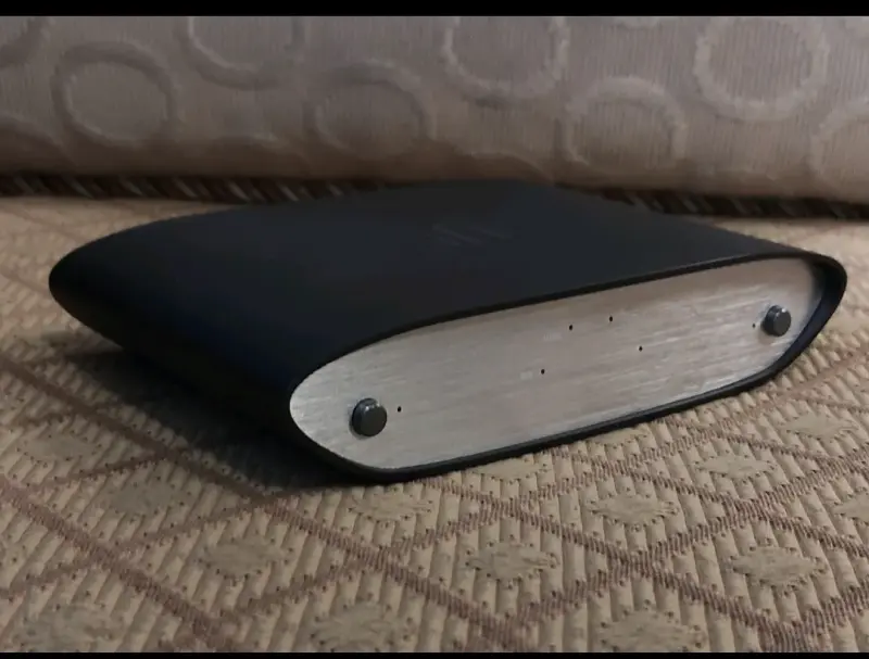 Pre Phono El iFi Zen Phono para Tornamesa