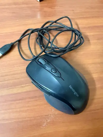 Mouse Kensington ergonómico con cable - miniatura 2
