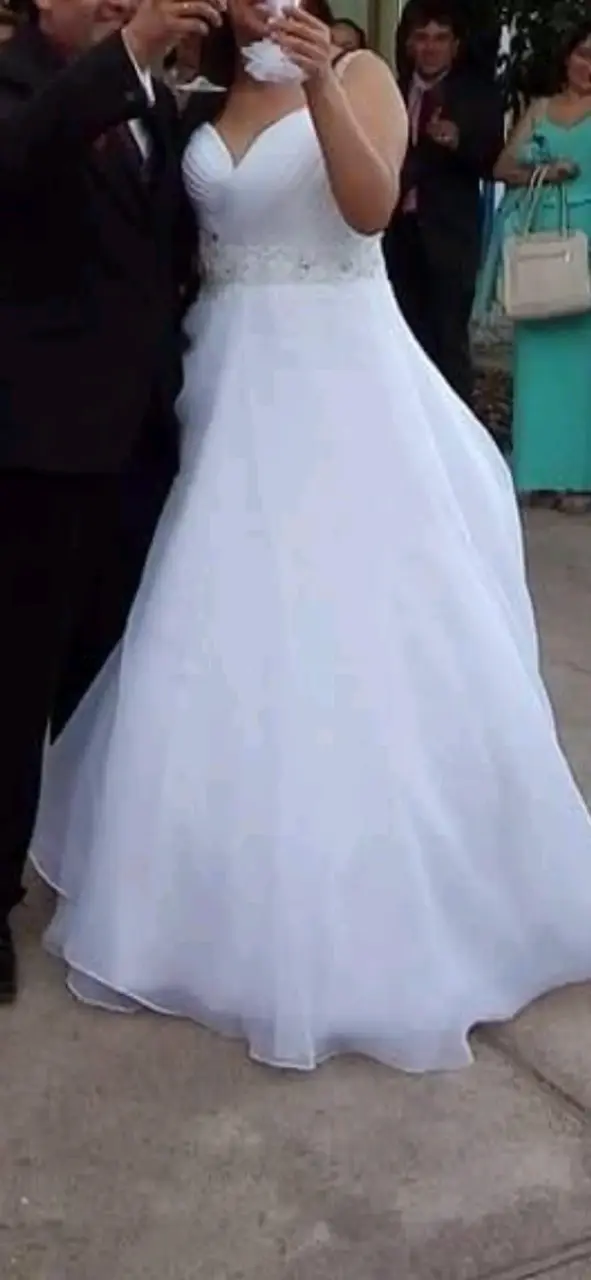 Vestido de novia blanco elegante - 4