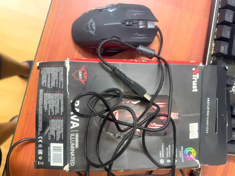 Mouse Trust GXT iluminado - 2