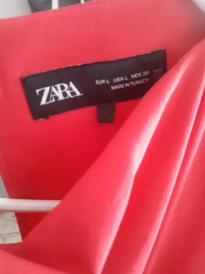 Vestido rojo Zara talla L - miniatura 1