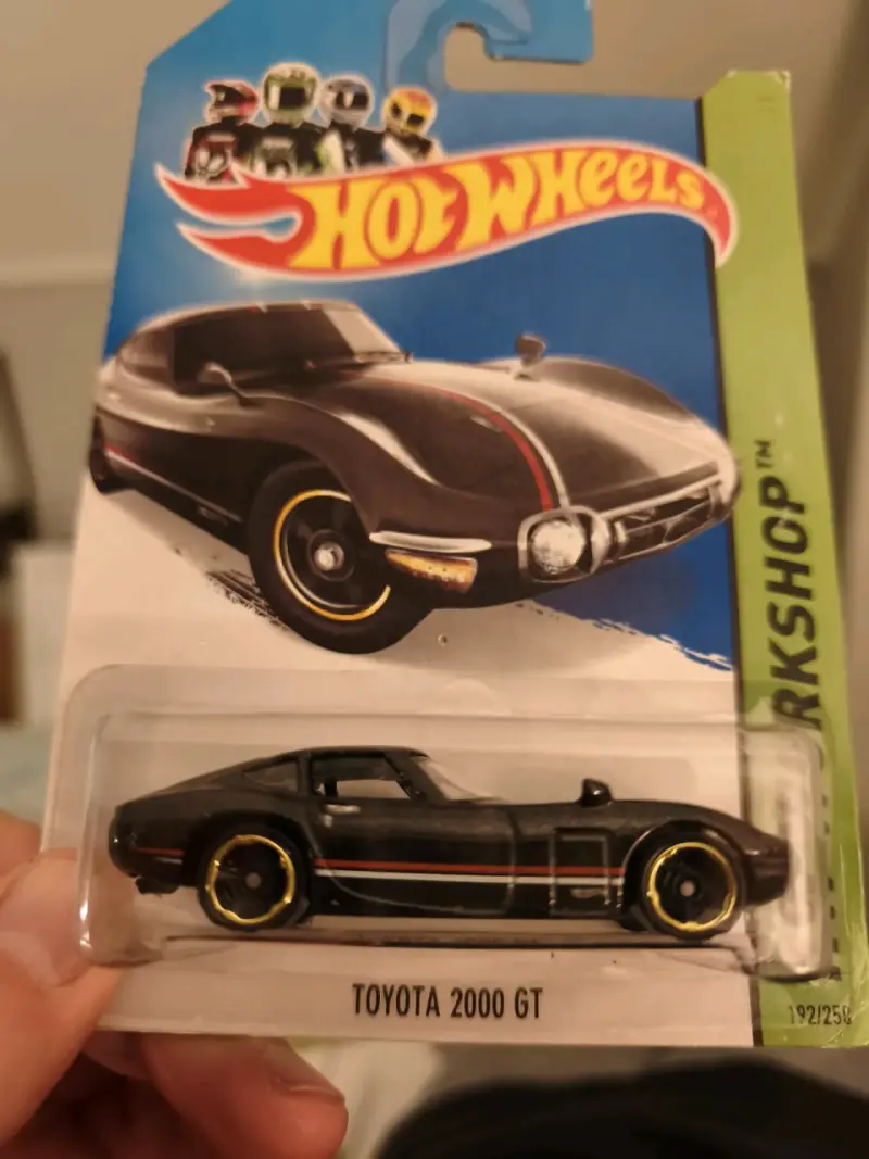HotWheels Toyota 2000 GT - 3