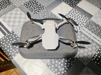 Dron DJI mavic mini con estuche - miniatura 1