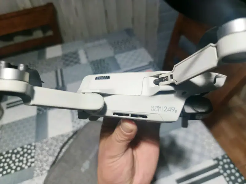 Dron DJI mavic mini con estuche - 5