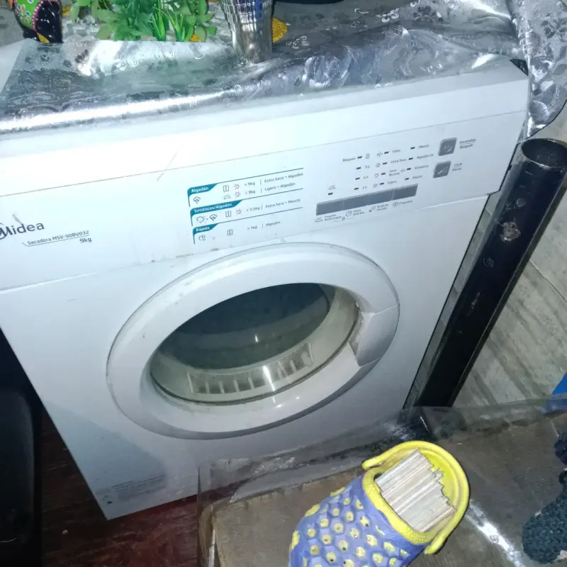 Secadora Midea 9kg blanca