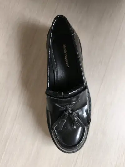 Zapatos mocasines negros hush puppies - miniatura 2