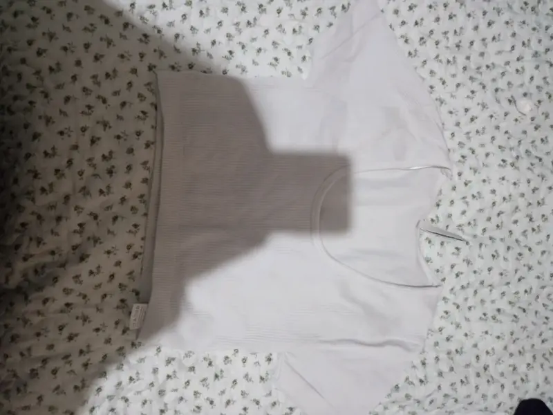 Polera blanca manga corta