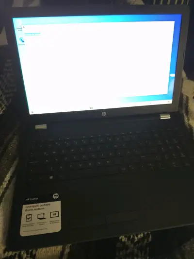 Notebook HP negro - miniatura 1