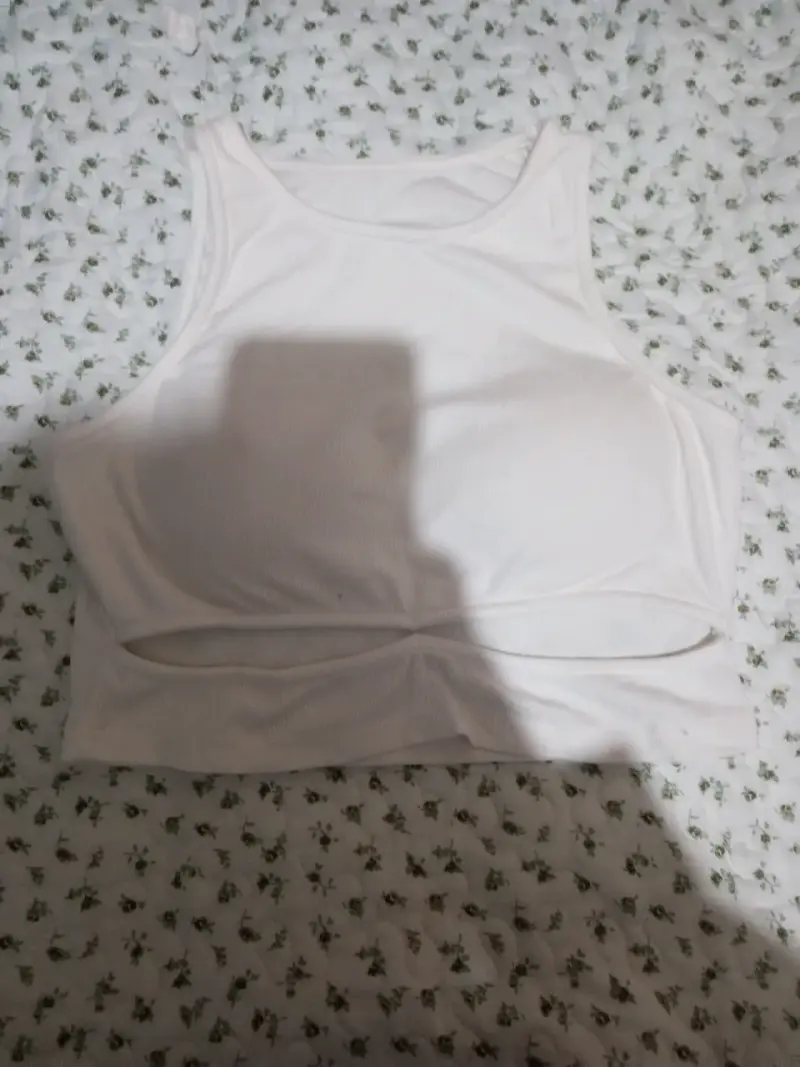Top blanco sin mangas