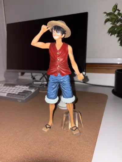 Figura LUFFY one piece ORIGINAL - miniatura 1