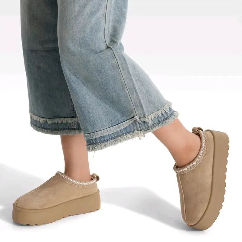 Zapatillas beige con plataforma - 1