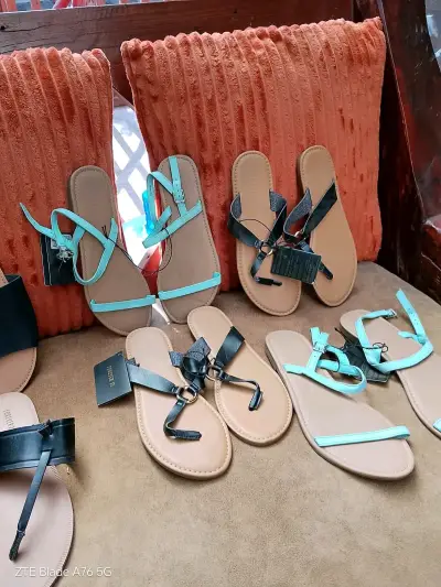 Sandalias planas Forever 21 - miniatura 3