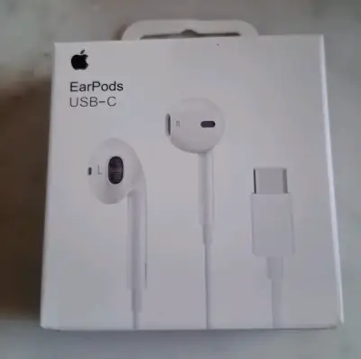 Audífonos EarPods USB-C nuevos - miniatura 1
