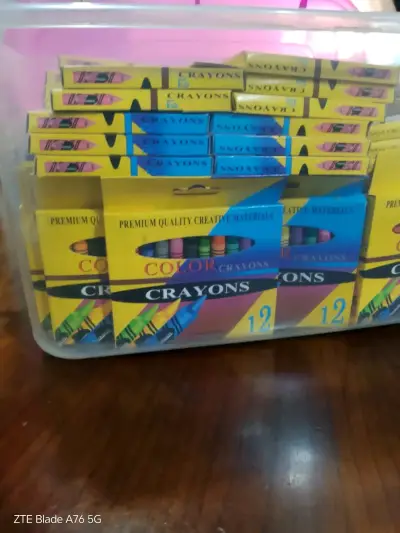 Set de crayones de colores - miniatura 1