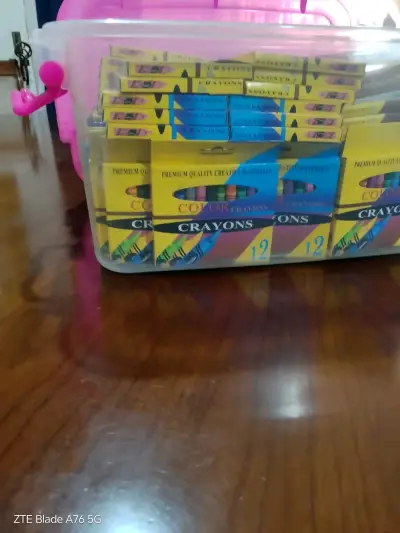 Set de crayones de colores - miniatura 5