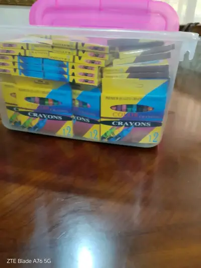Set de crayones de colores - miniatura 6