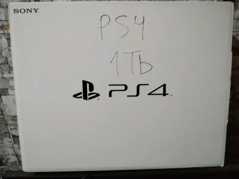 Ps4 slim - 4