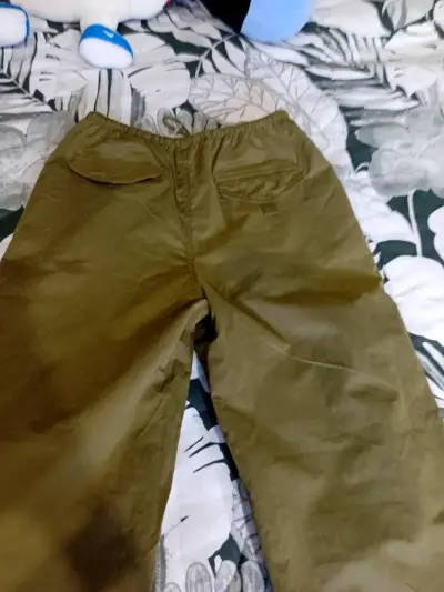 Pantalones cargo verde oliva - miniatura 5