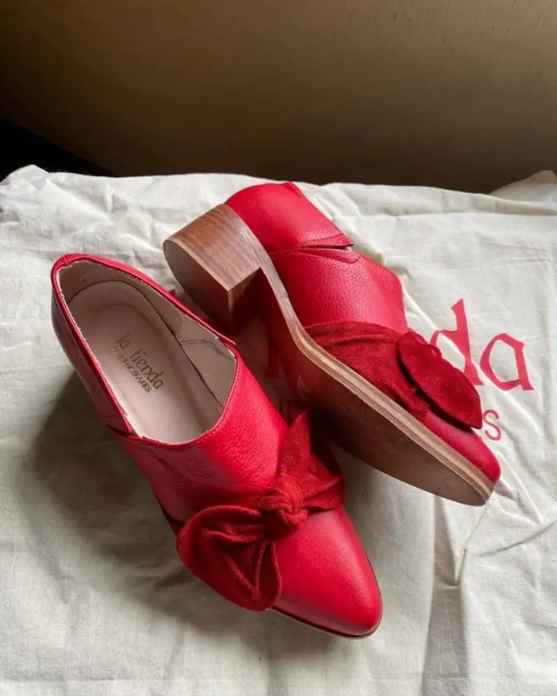 Zapatos rojos con lazo - 2