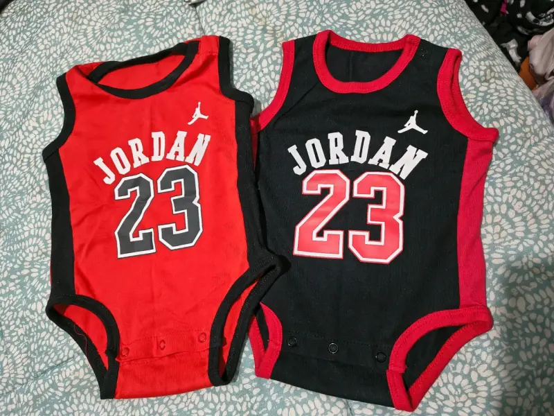 Bodies de bebé Jordan 23