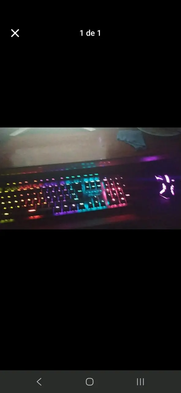 Teclado mecánico RGB gaming