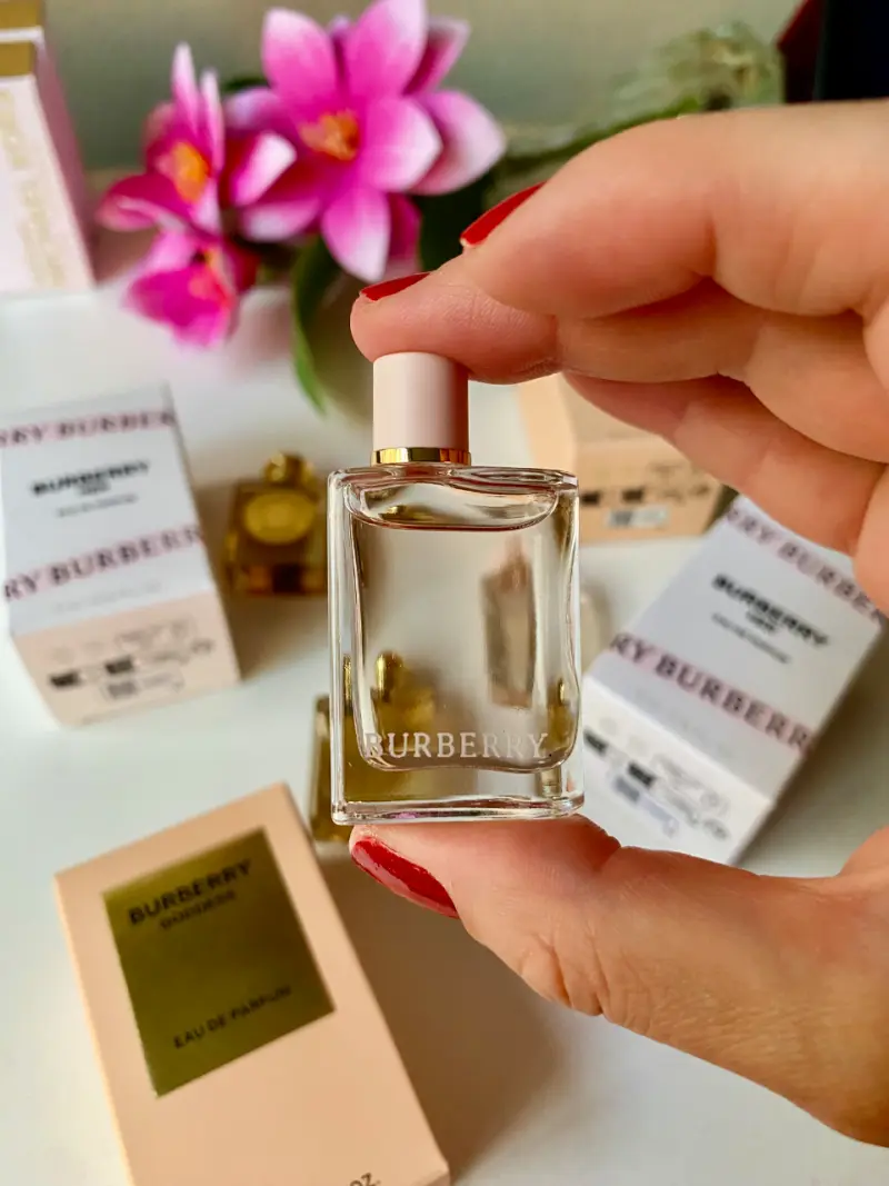 Perfume Miniatura Burberry Her 5 ml -  NUEVO - 2