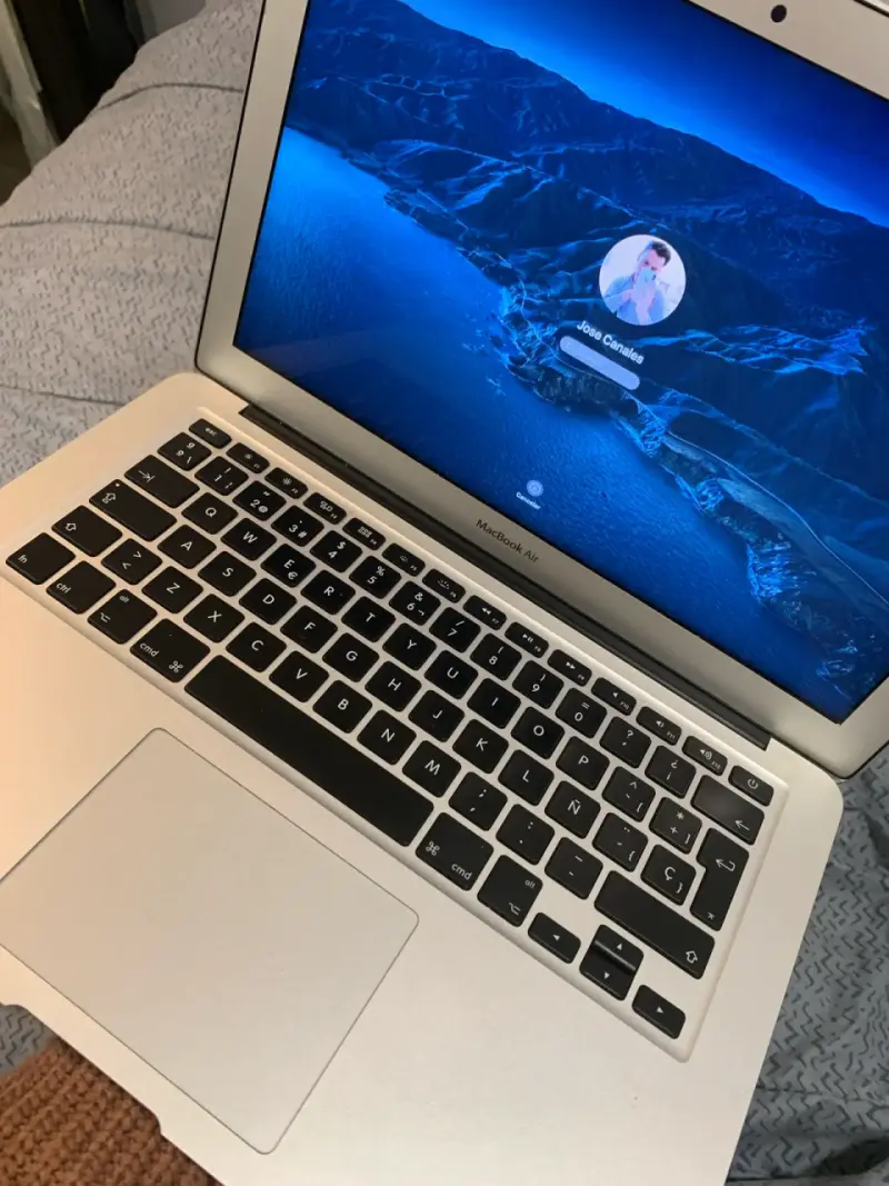 MacBook Air usado